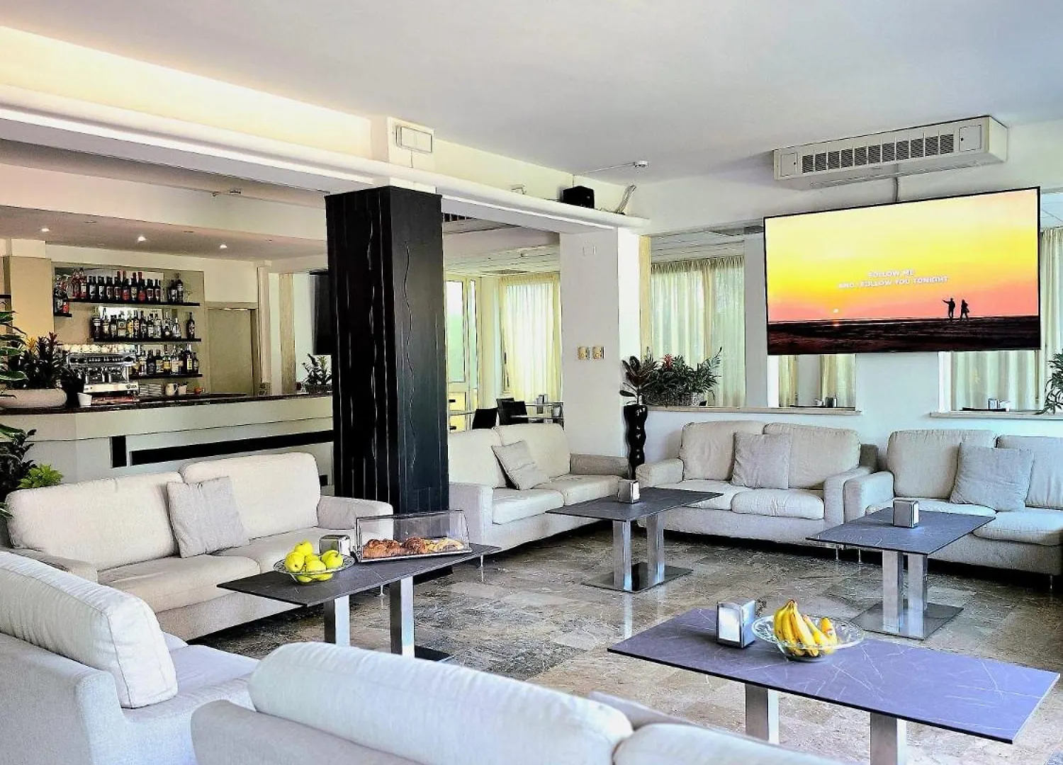 Hotel Helios Beach Milano Marittima 3*,  Italy